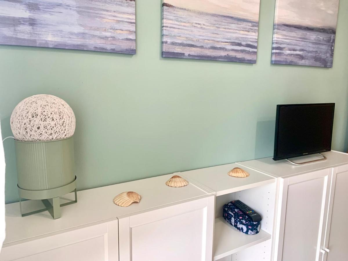 De Lux Swimming Pool, Parking, Garden Apartment