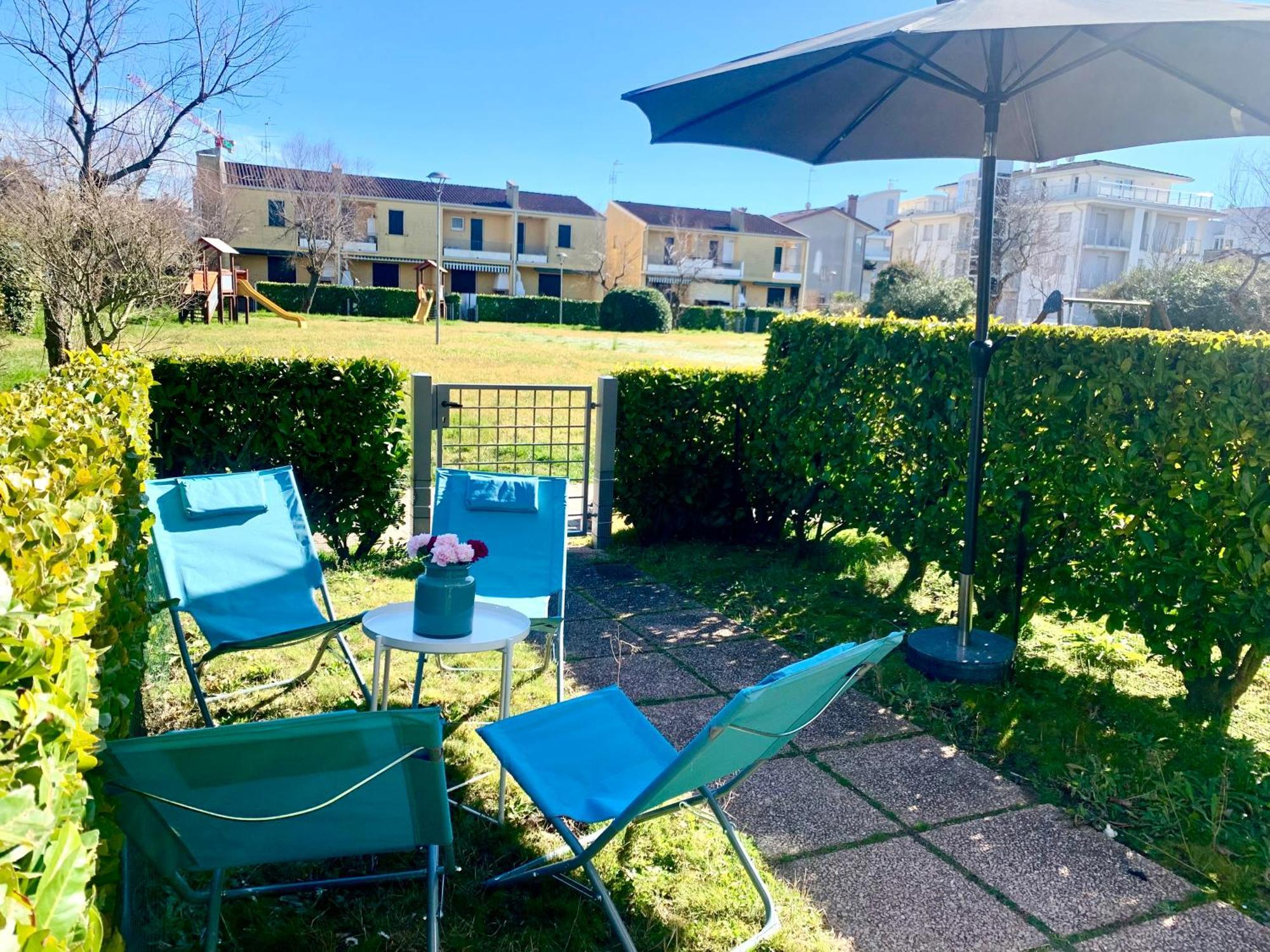 Apartment De Lux Swimming Pool, Parking, Garden