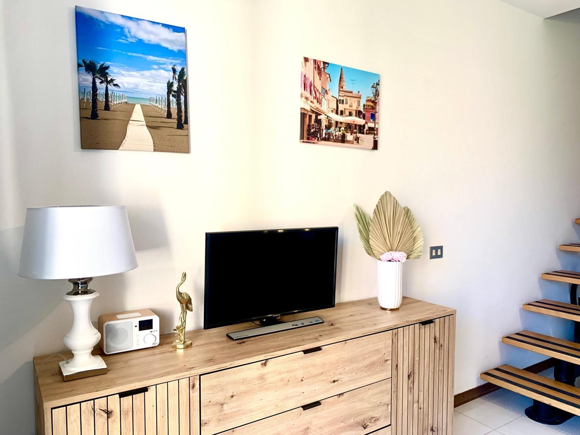 De Lux Swimming Pool, Parking, Garden * Caorle